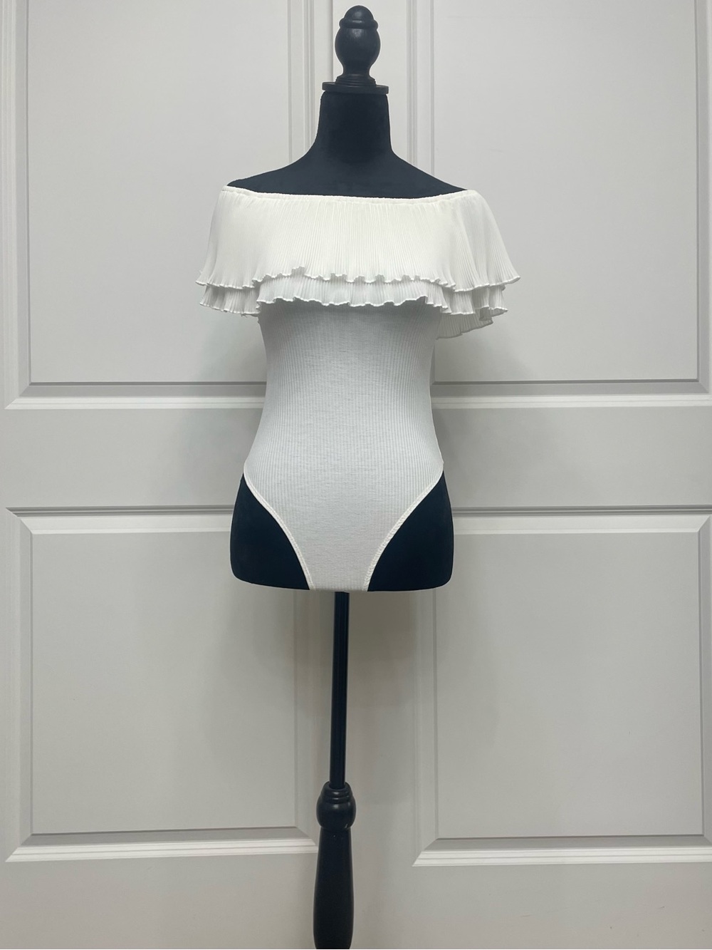 Off-Shoulder Ruffle Bodysuit in Creamy White
